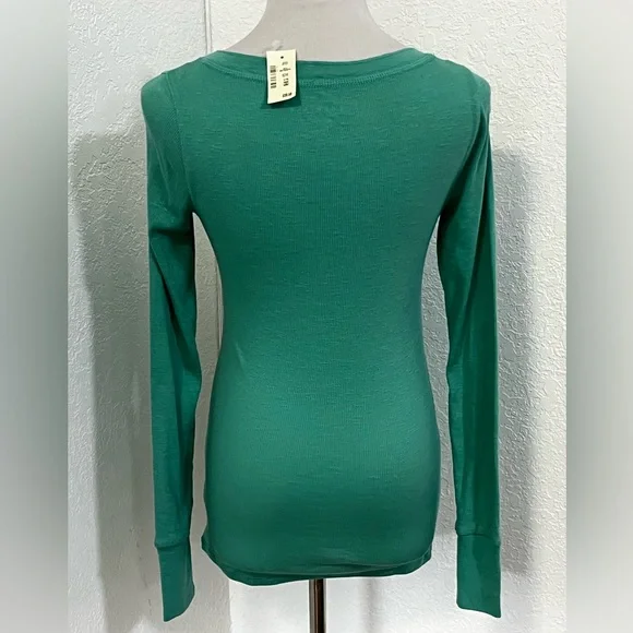 Aeropostale Green Long Sleeve Henley Top - Picture 3 of 4